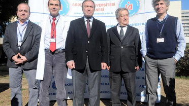 Yüz Nakli Olan Uğur Uyandırılıyor