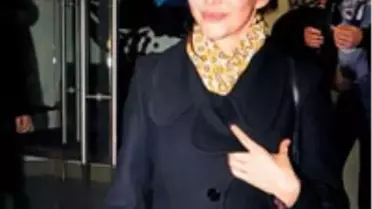 Sevgilisiyle Yemek Yedi