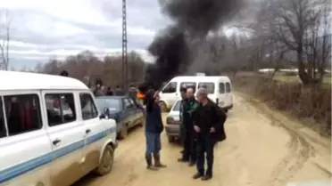 Çamurdan Bıkan Köylüler Yolu Kapattı