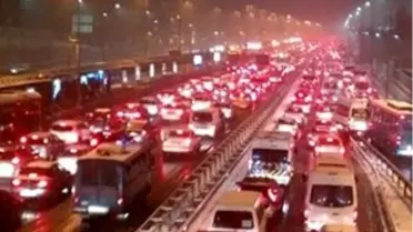 İett Ek Otobüs Seferleri Koydu, Metro Seferleri Arttırıldı