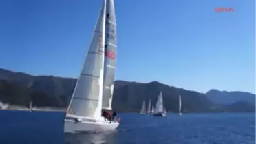 Marmaris Limanı Yelkenlerle Şenlendi