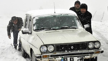 Siverek'te Kar Hayatı Olumsuz Etkiledi