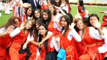 19 Mayıs'ta Coşkulu Kutlama