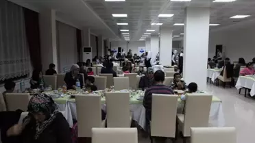 Depremzedeler Asü'de Bir Araya Geldi