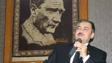 Bakan Eroğlu, İşçi Sendikaları Temsilcileriyle Bir Araya Geldi