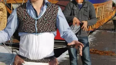 Bartın'da Köçek ve Darbukacıdan Fransa'ya İlginç Tepki