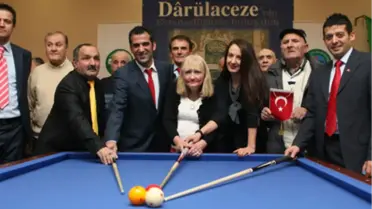 Yaşlılar, Şampiyonlarla Yarıştı