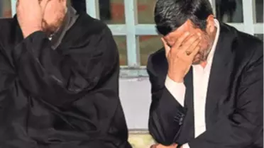 Ahmedinejad Göz Yaşlarına Boğuldu