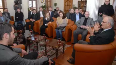 AK Parti'li Gençlerden Başkan Yılmaz'a Ziyaret