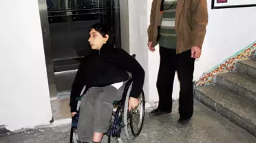 Engelli Öğrenci İçin Okula Asansör Yapıldı