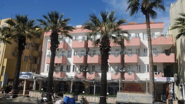 Marmaris'te Belediyeye Ait Otel Satılığa Çıkarıldı