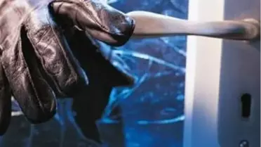 Esrar Çalmak İsteyen Hırsızlar Başka Eve Girdi