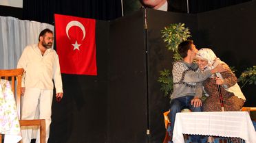 'Mum Işığı' Nazillilerle Buluştu