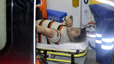 2 İşçi Halk Otobüsünün Altında Kalmaktan Son Anda Kurtuldu