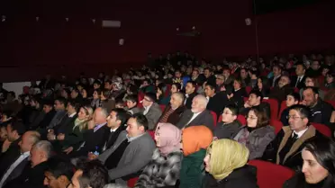 Sorgun'da Oynanan 'İşte Budur' Adli Tiyatro Oyunu Yoğun İlgi Gördü