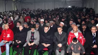 Erciş Depreminde Hayatını Kaybedenler İçin Mevlit Okutuldu
