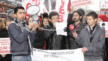 Tgb'den Gençliğe Hitabe Protestosu
