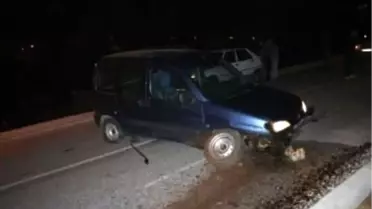 İki Ayrı Araç Mıcıra Girdi: 4 Yaralı