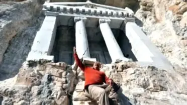 Nişanyan'ın Yaptırdığı Kaya Mezar Açıldı