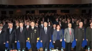 Şehit Yakınları ve Gazilere 'Devlet Övünç Madalyası'