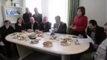 Akay: Durmak Yok Yola Devam