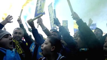 Fenerbahçeli Taraftarlar Basın Mensuplarına Saldırdı