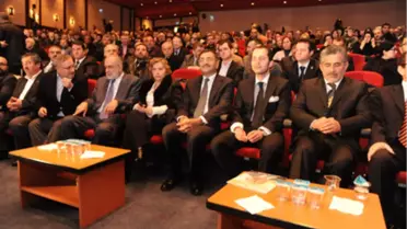 'Merhum Erbakan'a Muhteşem Vefa Gecesi