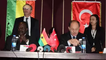 Ganalı Bakan Kayak Önerisine, 'Biz Futbolda İddialıyız' Yanıtı Verdi