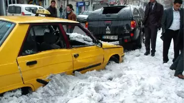 Çatıdan Düşen Buz, 11 Yaşındaki Muhammet'i Öldürdü