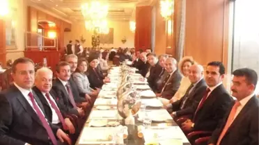 İstanbul'daki Eğitim Kampanyası Tanıtım Toplantısı