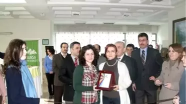 Okullar Fotoğraflarla Süsleniyor