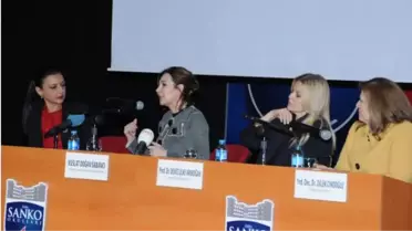 Hürriyet Gazetesi Yönetim Kurulu Başkanı Vuslat Doğan Sabancı, Gaziantep'te Panelde Konuştu(1)