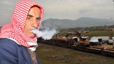 James Bond Filminin Setine Akın Ettiler