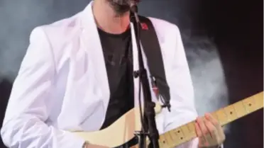 NEV, GHETTO Sahnesinde
