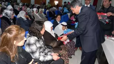 Özalp'te Kürtçe İlahili Kadınlar Günü Kutlaması