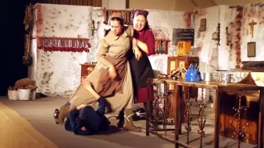 'Demir Döven Kadınlar' Sahnelendi