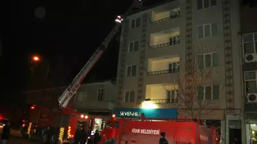 Iğdır'da Çatı Yangını