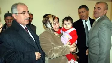 Vali Güngör Azim Tuna Depremzedeleri Ziyaret Etti