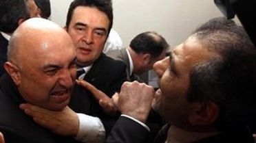 4+4+4 Teklifi Yumruklar Tekmeler Eşliğinde Kabul Edildi