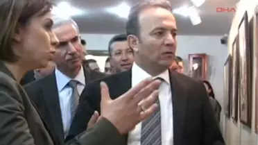 İstiklal Marşı'nın 10 Kıtasını Okuyan 4 Yaşındaki Aslı İzleyenleri Kendisine Hayran Bıraktı