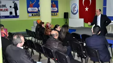 Kardelen Koleji'nde Seminerler Devam Ediyor