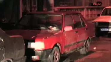 Bornova'da 3 Otomobil Kundaklandı