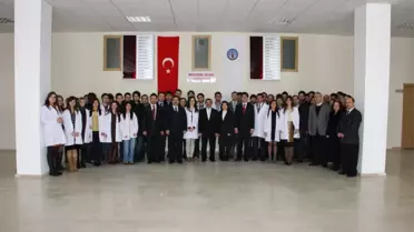 Beyaz Önlek Giydiler