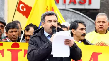 Edremit'te 'Sivas Katliamı ve 4+4+4 Yasasına Hayır' Açıklaması