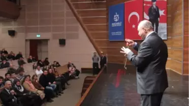 'İnsan Tanıma Sanatı' Seminerine Yoğun İlgi
