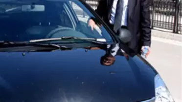 Başkanın Aracı Borçtan Bağlandı