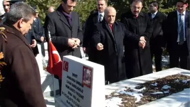 Yozgat'ta 2 Şehit Babasına Devlet Ödünç Madalyası