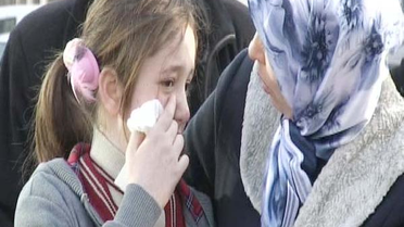 Kaza Yapan Araçtaki Kız Şoka Girdi