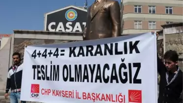 Kayseri'de CHP'lilerden '4+4+4' Protestosu