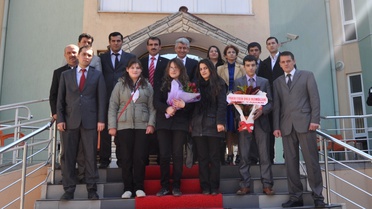 Öğrencilerden Yaşlılara Saç Bakımı